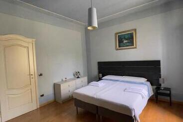 تختخواب و صبحانه Villa Peonia Parma