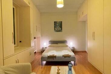 تختخواب و صبحانه Villa Peonia Parma