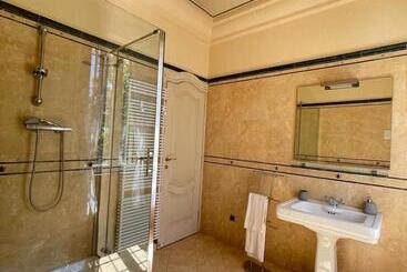 تختخواب و صبحانه Villa Peonia Parma