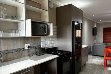 پانسیون Tembo Guest Lodge
