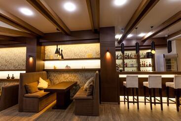 Crystal Hotel & Spa