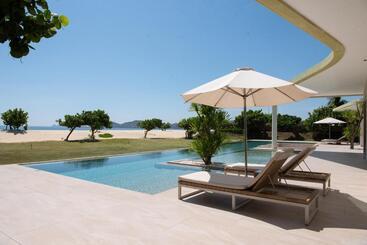 Flc Luxury Resort Quy Nhon