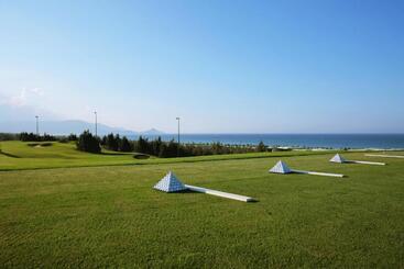 Flc Luxury Resort Quy Nhon