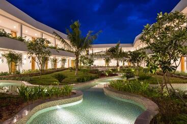 Flc Luxury Resort Quy Nhon