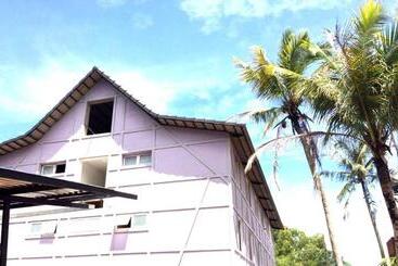 هتل Lilac Cottage Homestay