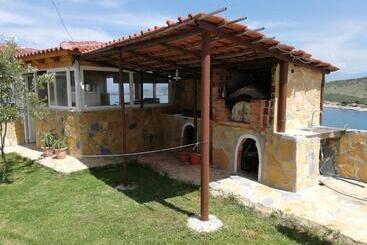 هتل Vila Bello