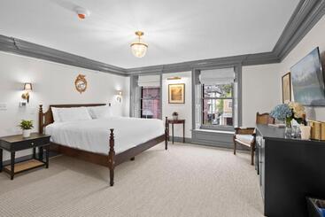 Общежитие The Davenport Inn
