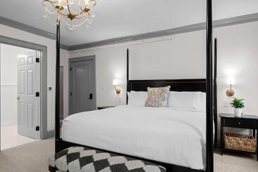 Общежитие The Davenport Inn