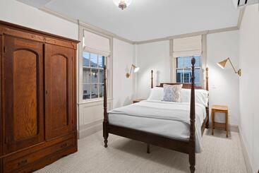 Общежитие The Davenport Inn