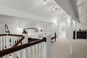 Общежитие The Davenport Inn