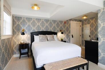 Общежитие The Davenport Inn