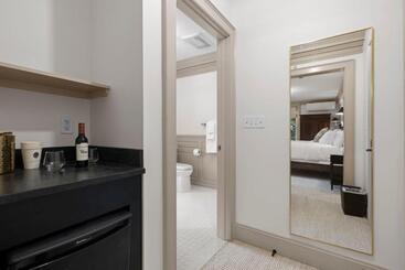 Общежитие The Davenport Inn