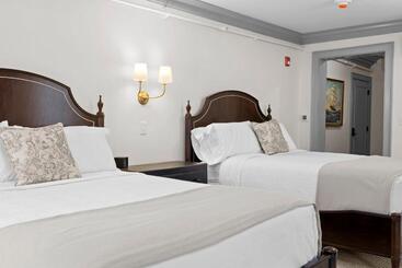 Общежитие The Davenport Inn