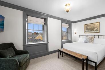 Общежитие The Davenport Inn