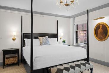 هاستل The Davenport Inn