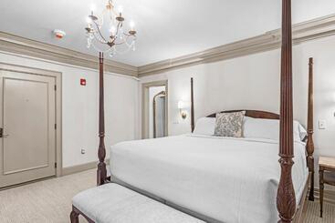 Общежитие The Davenport Inn