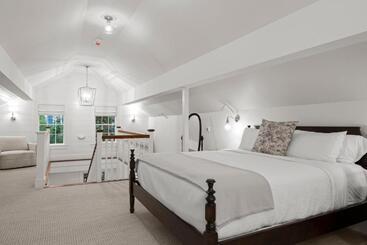 Общежитие The Davenport Inn