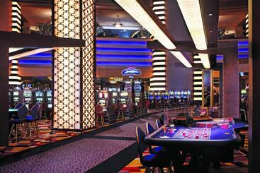 Devine Unit By Planet Hollywood Casino Strip Las Vegas