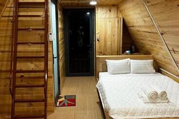 هتل Homestay 245