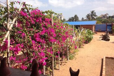 هتل La Maison Bleue Lome