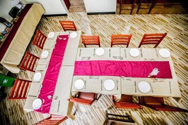 هتل Snow View Rau Apartments