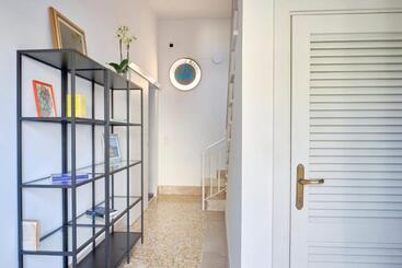 تختخواب و صبحانه Casa Chiari