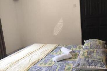 تختخواب و صبحانه Villa Unawatuna