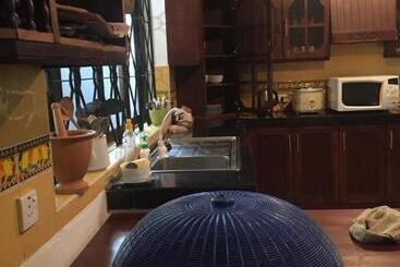 تختخواب و صبحانه Villa Unawatuna