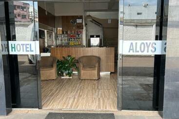 هتل Aloys
