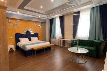 هتل Antalya Grand Palace