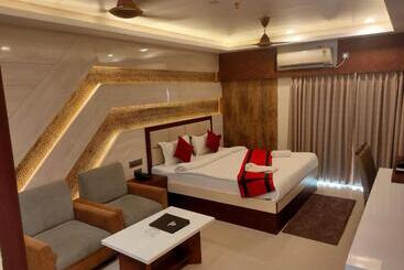 هتل Daltin Home
