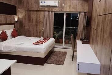 هتل Daltin Home