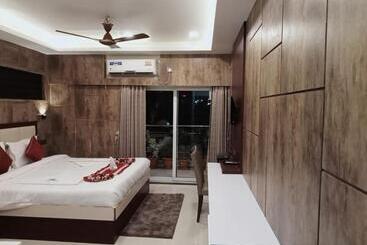 هتل Daltin Home