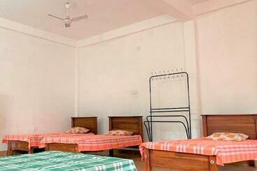 Moderncore Hostel
