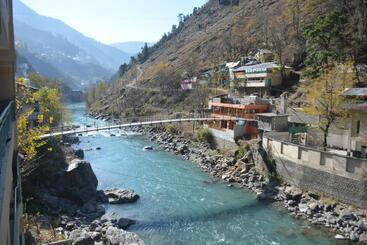 Pc Green Hotel, Mahandri, Kaghan