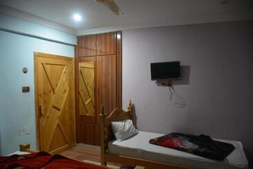 Pc Green Hotel, Mahandri, Kaghan