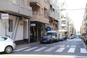 هاستل Hostal Lavela