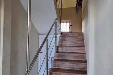 تختخواب و صبحانه Eleganz Residence