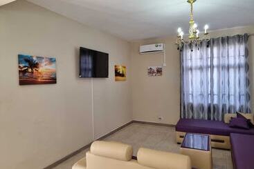 تختخواب و صبحانه Eleganz Residence