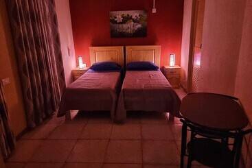 تختخواب و صبحانه Eleganz Residence