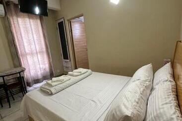 تختخواب و صبحانه Eleganz Residence