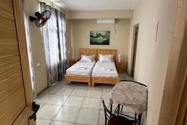تختخواب و صبحانه Eleganz Residence