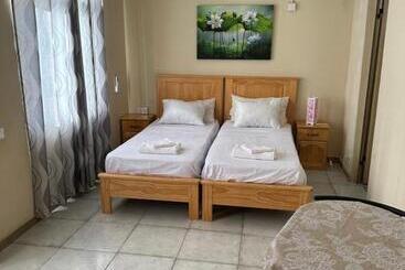 تختخواب و صبحانه Eleganz Residence
