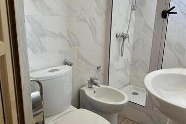 تختخواب و صبحانه Eleganz Residence