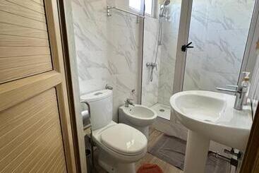 تختخواب و صبحانه Eleganz Residence