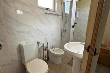 تختخواب و صبحانه Eleganz Residence