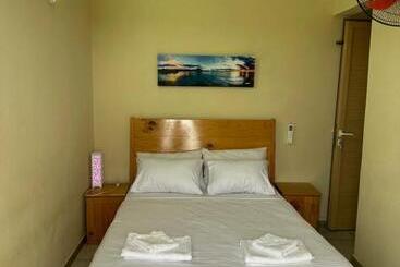 تختخواب و صبحانه Eleganz Residence