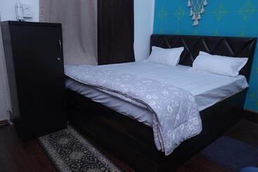 בית מלון כפרי Magpie Paying Guest House