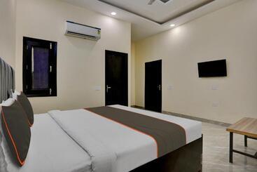 Oyo Flagship Hotel Cloud Inn