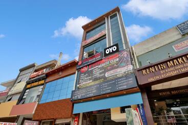 Oyo Flagship Hotel Cloud Inn